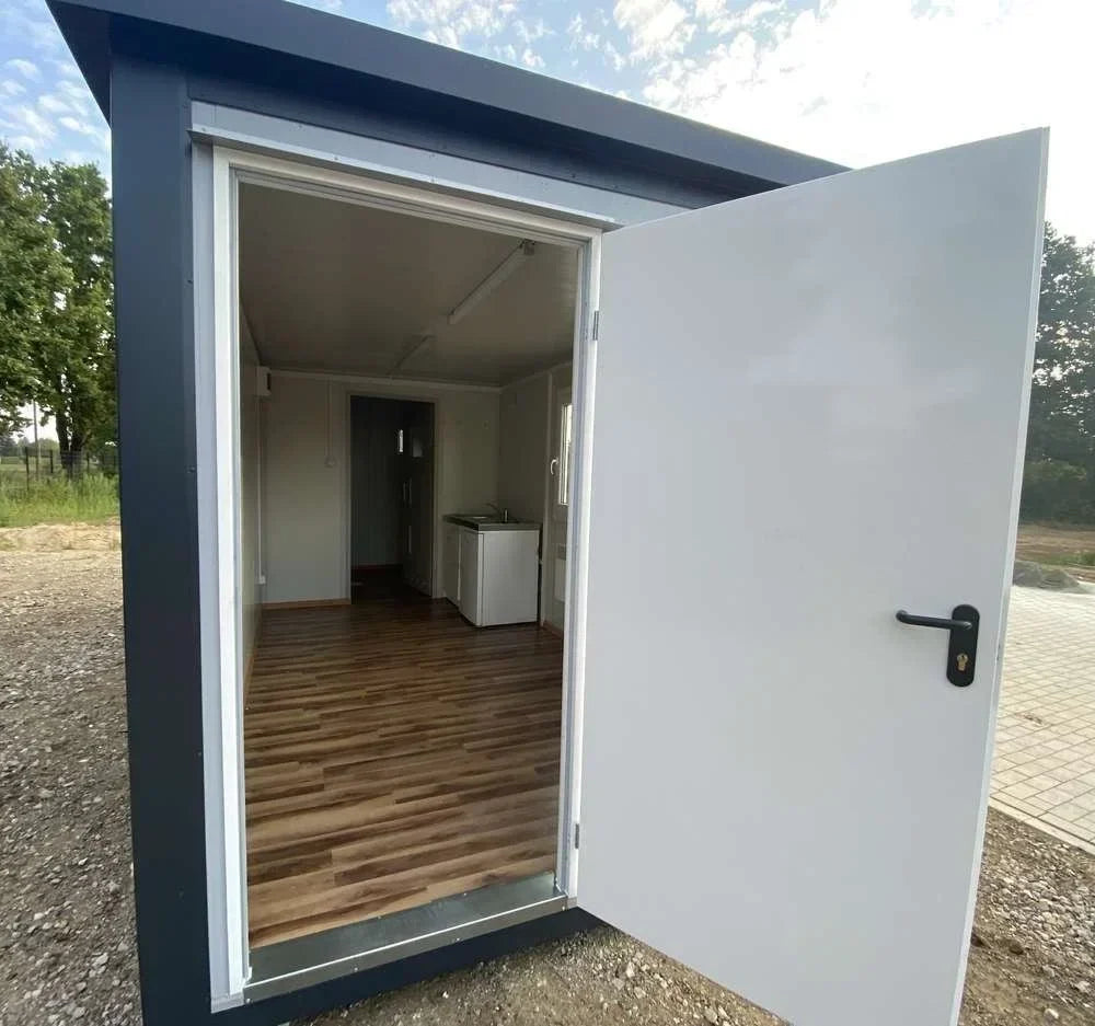 Büroinhalt 6,00 x 2,40 m