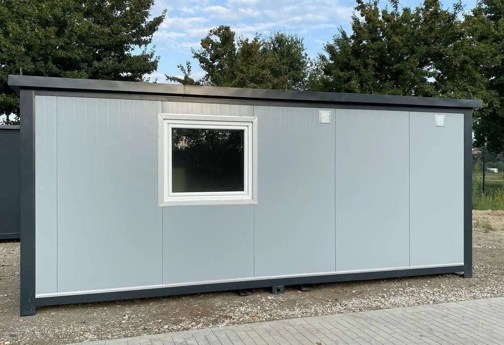 Büroinhalt 6,00 x 2,40 m