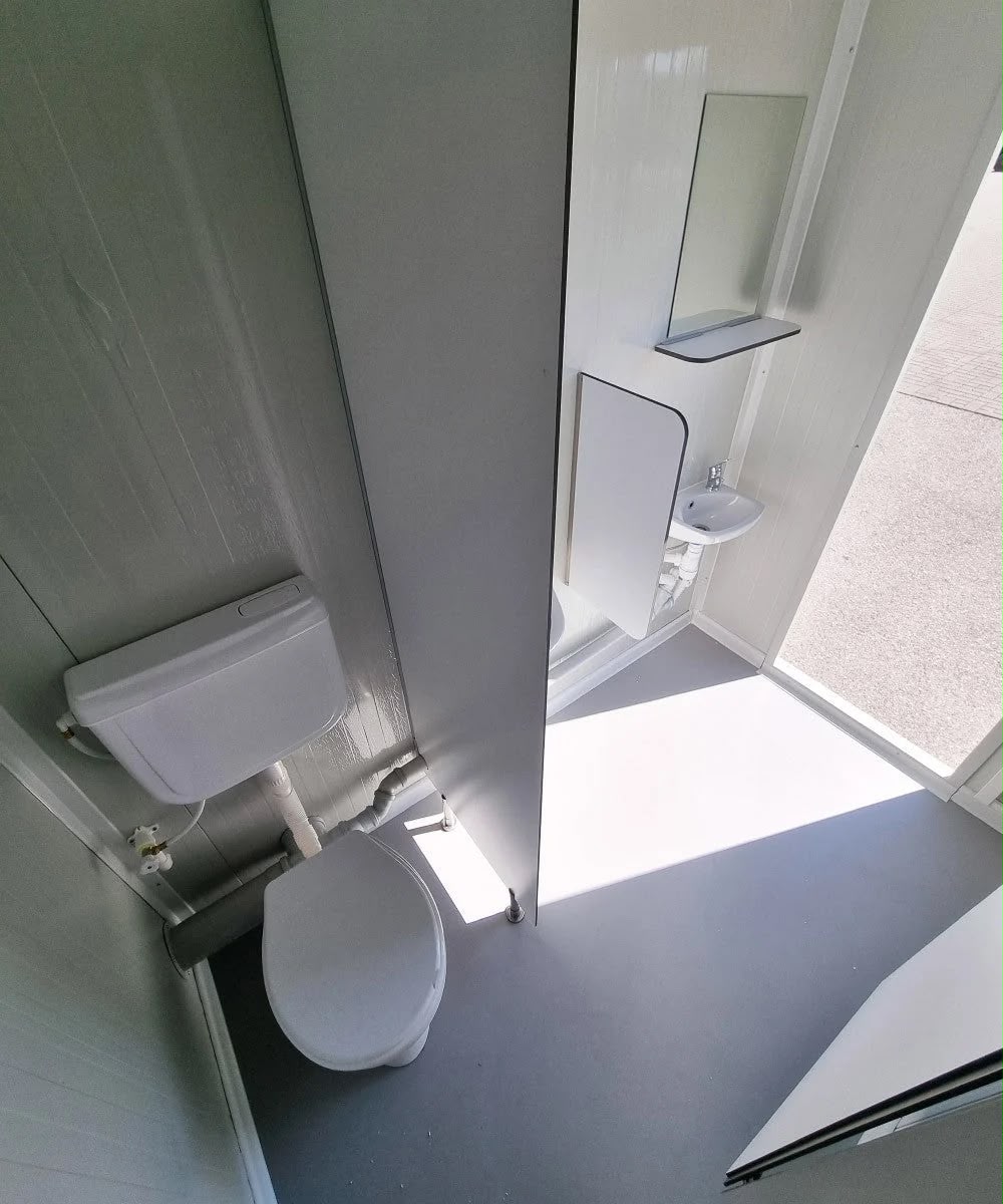 3 m PREMIUM Toilettencontainer – Doppelkabine für Damen und Herren