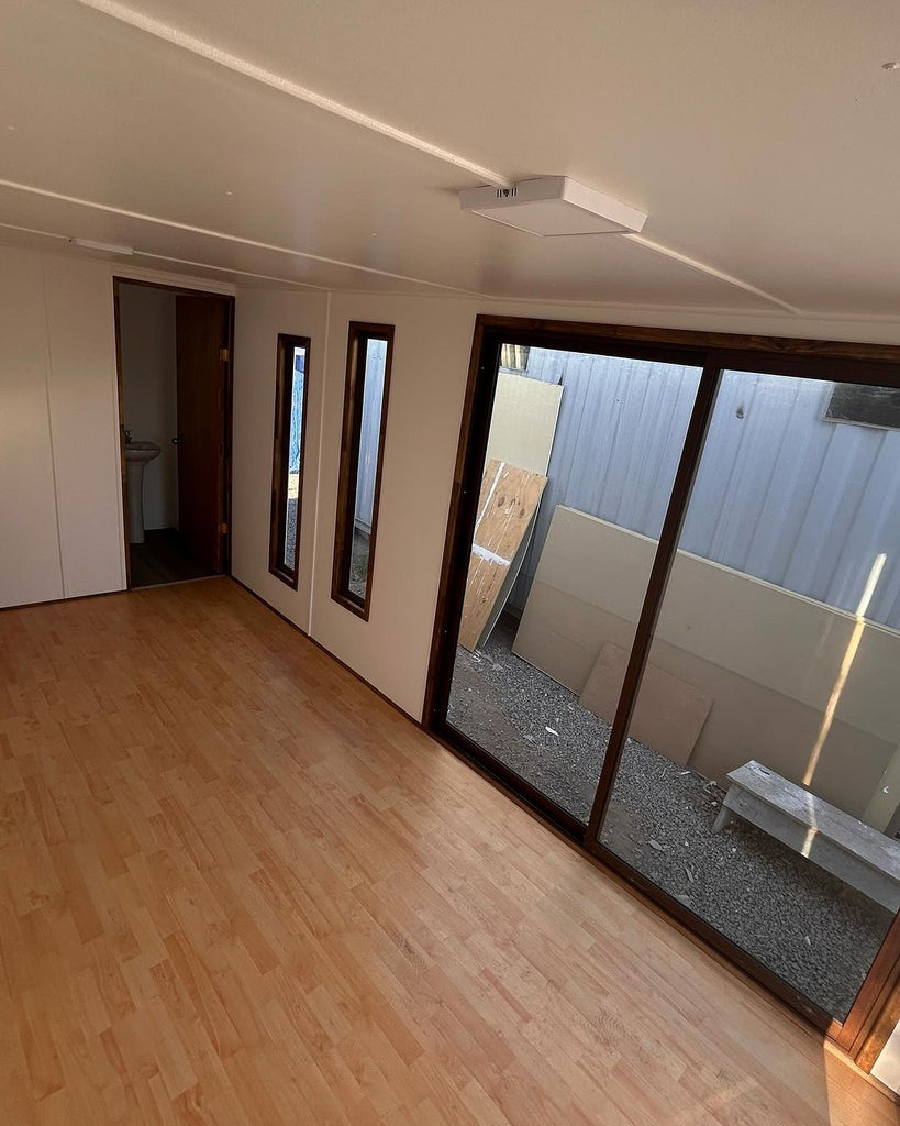 Bürocontainer 6x2,42 m - 15 m² (Ref: 20123)